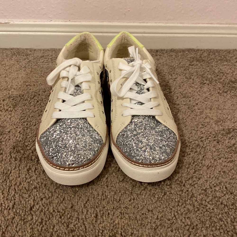 Never worn